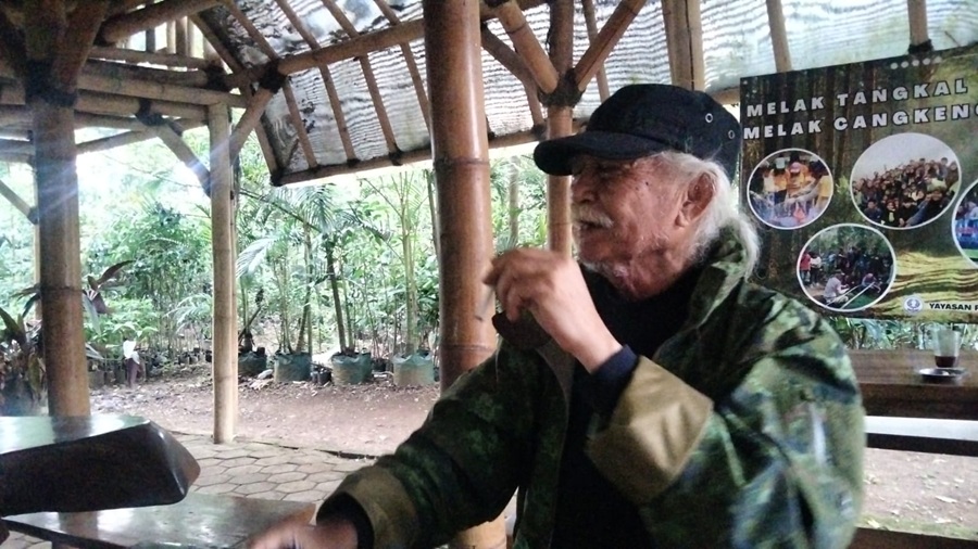 Enyang Memet : Merawat Alam Kewajiban Spiritual dan Moral